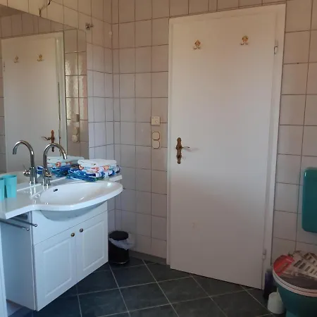 Thüringer Zimmer Suhl Exterior foto