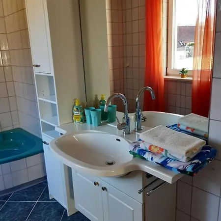 Thüringer Zimmer Suhl Exterior foto