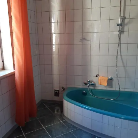 Thüringer Zimmer Suhl Exterior foto